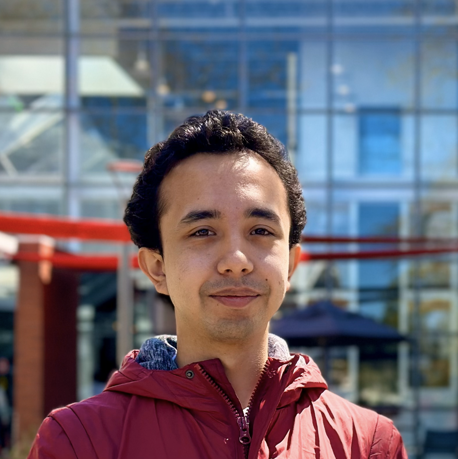 Luis Burbano headshot